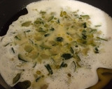 Foto del paso 7 de la receta: Tortilla de calabacín y sopa de tomate