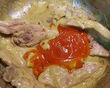 Foto del paso 4 de la receta: Chuletas de pavo en salsa