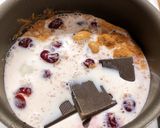 Csupa csokis meggyes muffin recept fázis 2 fotója