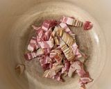 A picture of step 4 of Cabbage with Sausages (Choucroute Garnie or Sauerkraut with Sausages).