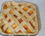 A picture of step 3 of Peach & Apple pie تورطة التفاح و الدراق.