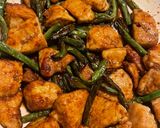 A picture of step 3 of Crispy chicken stir fry.