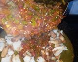 A picture of step 6 of Spicy Sechzwan Bread.