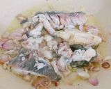 Hình bước làm 2 của món Bún cá rô chả cá
