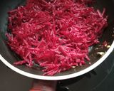 A picture of step 2 of Beet chocolate lollipop.