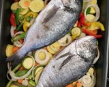 Φωτογραφία βήματος 2 της συνταγής Τσιπούρες λαχταριστές με λαχανικά στο φούρνο