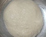 Foto langkah ke 3 dari resep Blue Spirulina Swirl Sourdough Bread.
