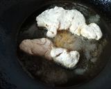 A picture of step 1 of Zinger Sandwich.