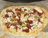 Foto del paso 10 de la receta: Pizza de mermelada de pimiento rojo asado y 6 quesos
