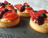 A picture of step 9 of Fruit tarte.