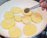 A picture of step 2 of Breakfast Plater.