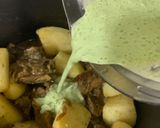 A picture of step 4 of Hary Masaly Ka Pulao (Green Pulao).
