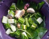 Foto langkah ke 1 dari resep Sayur Bening dengan Tempe,Tahu Goreng,Udang Tepung & Sambal Terasi.