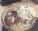 Foto langkah ke 4 dari resep Neapolitan Affogato.