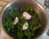 A picture of step 1 of Bathua egg bhurji.
