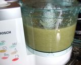 A picture of step 2 of Chilled Broccoli and Zucchini Soup.