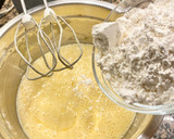 Foto del paso 4 de la receta: Pastel de maíz, caramelo y plátano (versión Isamara Amancio)
