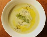Foto del passaggio 5 della ricetta Vellutata con foglie di cavolfiore e patate novelle