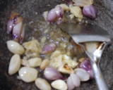 Foto langkah ke 3 dari resep Udang Butter Lada Hitam.
