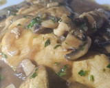 Foto del paso 7 de la receta: Pechuga de pollo en salsa de champiñones