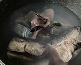 Gambar langkah 2 resipi Gulai ikan tongkol.