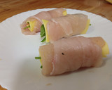 Foto del paso 3 de la receta: Rollitos de pollo rellenos de espinaca fresca y queso vegano