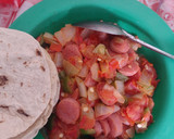 Foto del paso 4 de la receta: Salchichas a la mexicana con puré de tomate🍅😋😋
