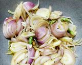 পেঁয়াজের ডিমের ঝাল (peyajer dimer jhal recipe in Bengali) রেসিপির ধাপ 3 ছবি