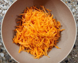 Foto del paso 1 de la receta: 🍞🥕Pan de zanahoria express sin harinas refinadas 🥕🍞al microondas 😉listo en 10'