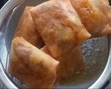Foto langkah ke 5 dari resep Martabak mini isi sarden.