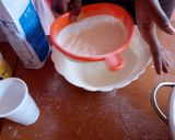 A picture of step 3 of Ladiesh white birthday cake.
