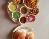 ભરેલી બ્રેડ (Bhareli Bread Recipe In Gujarati) રેસીપી સ્ટેપ1ફોટો