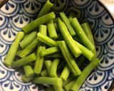 A picture of step 3 of Buddha bowl: butternut squash and green beans.