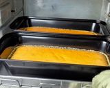 Foto langkah ke 6 dari resep Condensed Milk Cotton Cake.