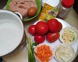 Foto langkah ke 1 dari resep SUP MERAH BOLA-BOLA AYAM🥕🍅.