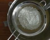 Hình bước làm 3 của món Bánh Pho mai Nhật vị Cherry
