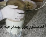 صورة لخطوة 3 من وصفة صابلي القلوب بحشو جوز الهند والحليب المركز