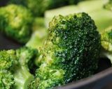 Foto del paso 6 de la receta Cena ligera de crema de verduras con brócoli salteado y arroz 🥦