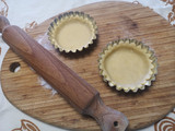 Tartellette di pasta frolla ai kiwi
