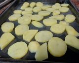 Foto del paso 3 de la receta: Pollo al horno con papas