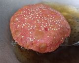 A picture of step 4 of Beetroot Poori.