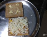 A picture of step 3 of Pizza sandwich.