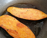 Foto del paso 8 de la receta: Tosta de boniato con ensalada de gambas