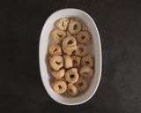 Foto del passaggio 1 della ricetta Cheesecake alla mozzarella con taralli e pomodorini