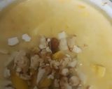 A picture of step 3 of Mango custard with caramel flavour.