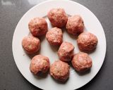 Foto del paso 1 de la receta: Albóndigas en salsa (multicooker 12 en 1)