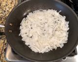 Hình bước làm 3 của món Phở xào dòn