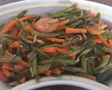Foto langkah ke 8 dari resep Tumis tauco kacang panjang dan wortel.