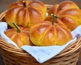 Hình bước làm 3 của món Pumpkin bread