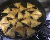 A picture of step 2 of Beef Qeema Samosa.